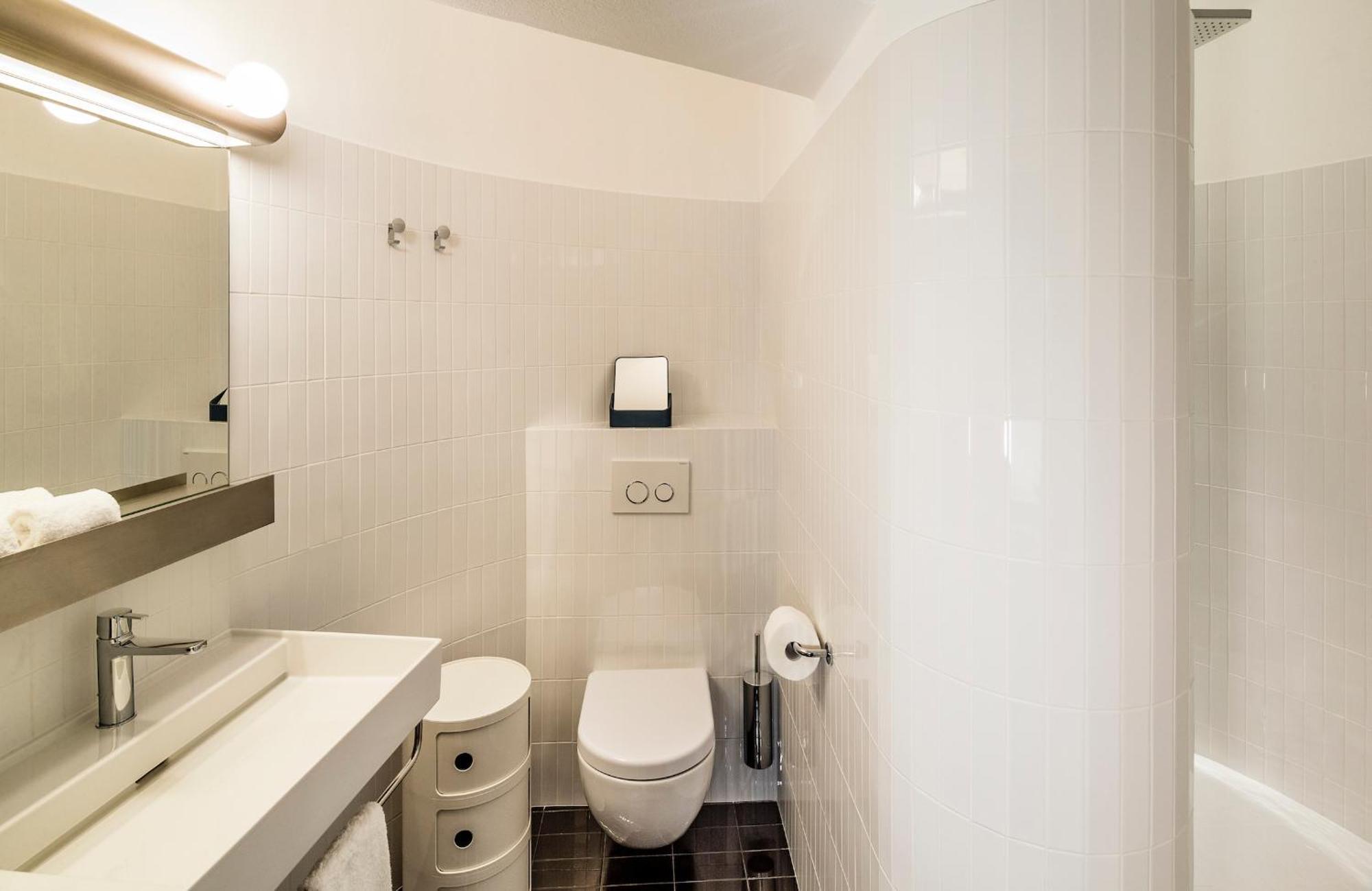 Seehotel Ambach Caldaro Oda fotoğraf